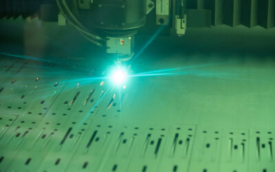 Découpe laser : Chiffrer et commander instantanément vos pièces métalliques sur-mesure