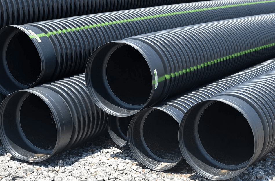 Grand tuyaux en plastique Des grands tuyaux noirs en plastique