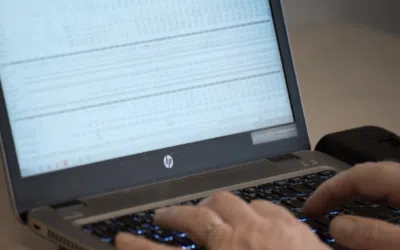 Logiciel de planification : un levier efficace pour gérer les pics de charge dans l’industrie