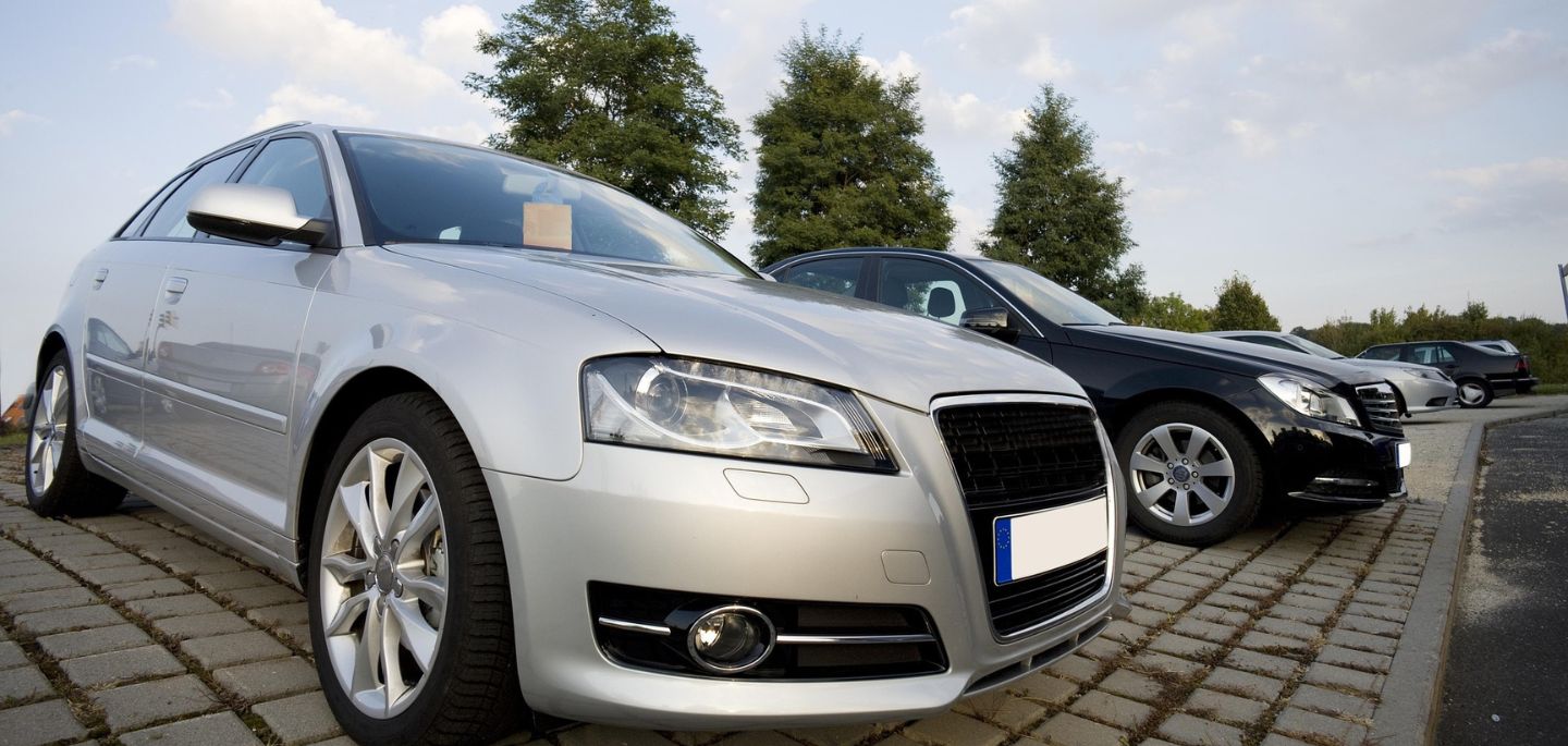 Achat et revente de véhicules