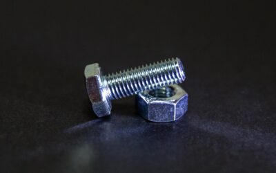 Visserie industrielle et assemblages métalliques : choix, matériaux et bonnes pratiques